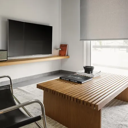 Urban F House *