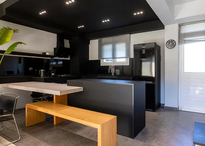 Urban F House Kanálion
